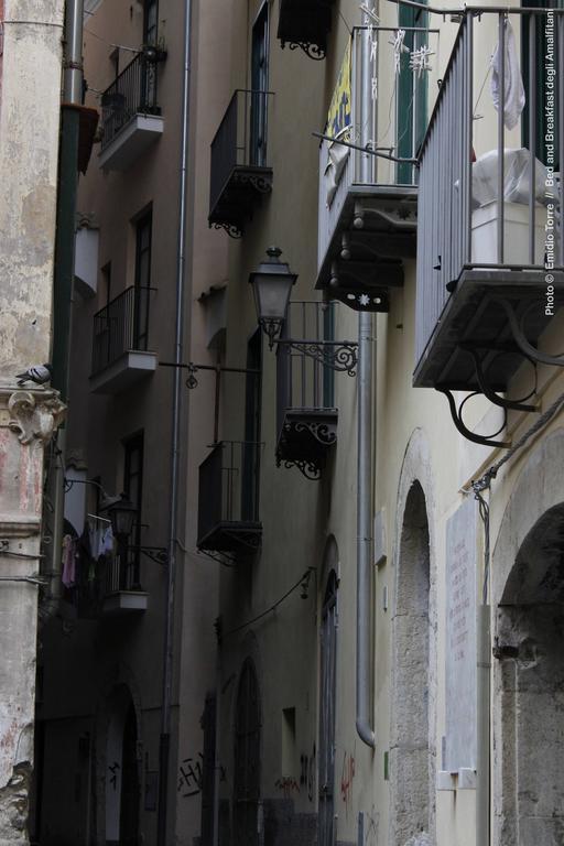Amalfitani Salerno Centro Bed & Breakfast Bagian luar foto