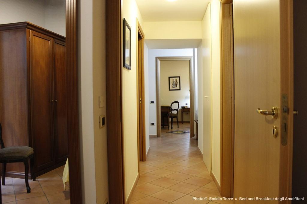 Amalfitani Salerno Centro Bed & Breakfast Bagian luar foto