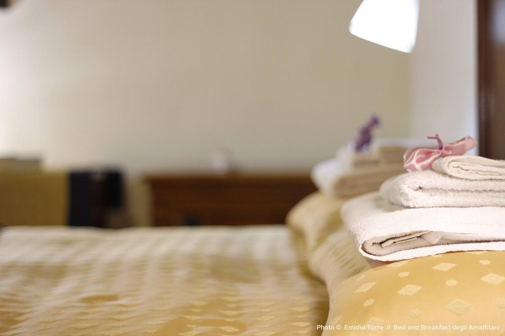 Amalfitani Salerno Centro Bed & Breakfast Bagian luar foto