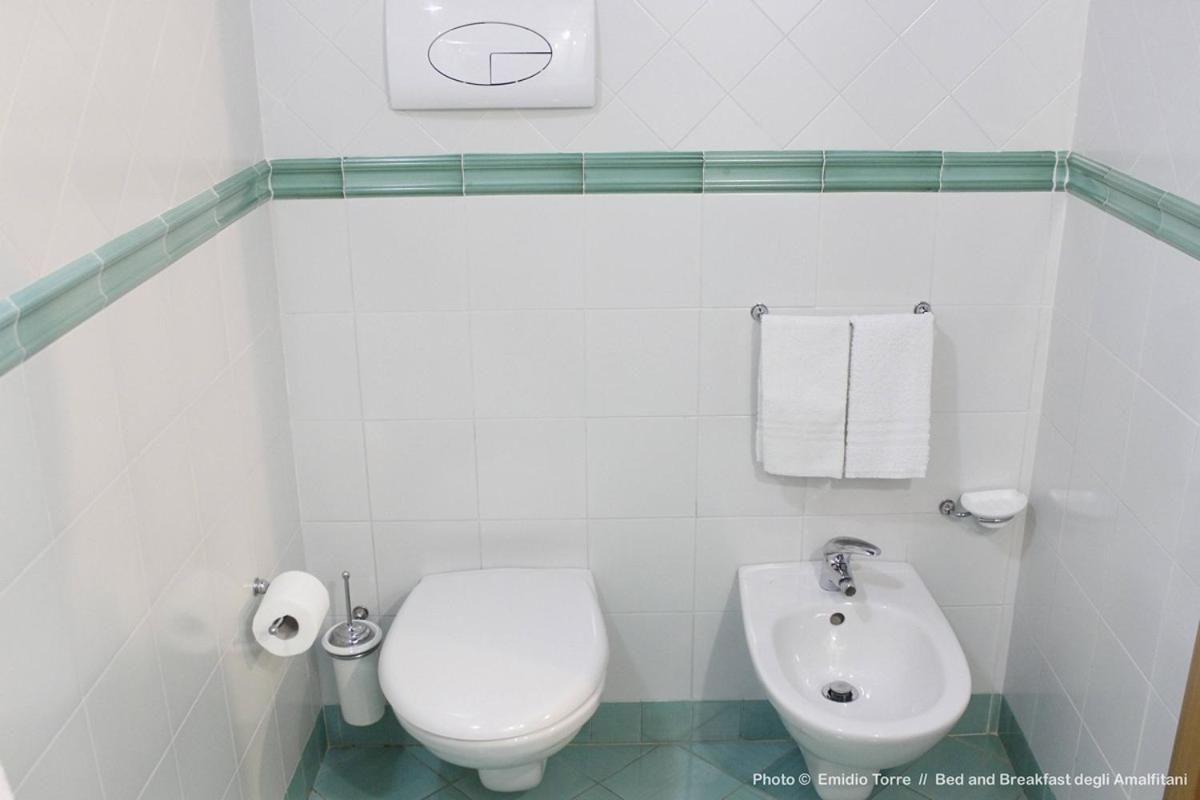 Amalfitani Salerno Centro Bed & Breakfast Bagian luar foto