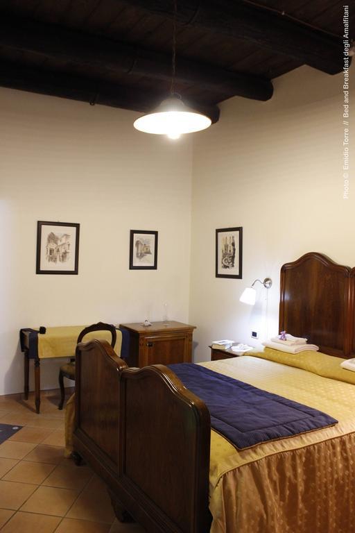 Amalfitani Salerno Centro Bed & Breakfast Ruang foto
