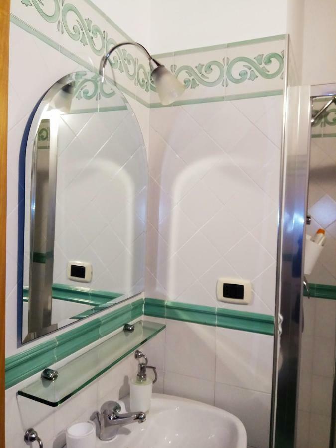 Amalfitani Salerno Centro Bed & Breakfast Bagian luar foto