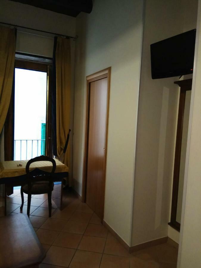 Amalfitani Salerno Centro Bed & Breakfast Bagian luar foto
